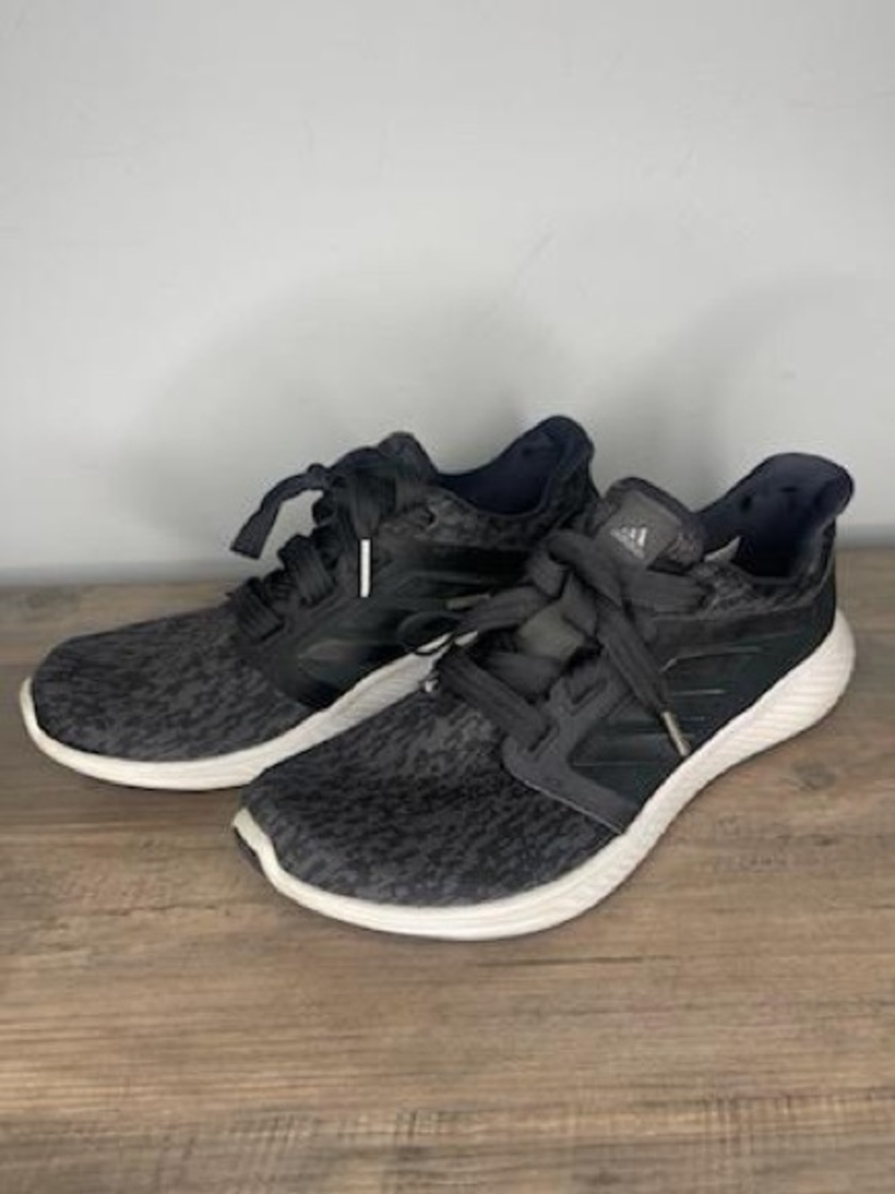 Women’s Adidas edge lux sneakers tennis shoes size 8.5